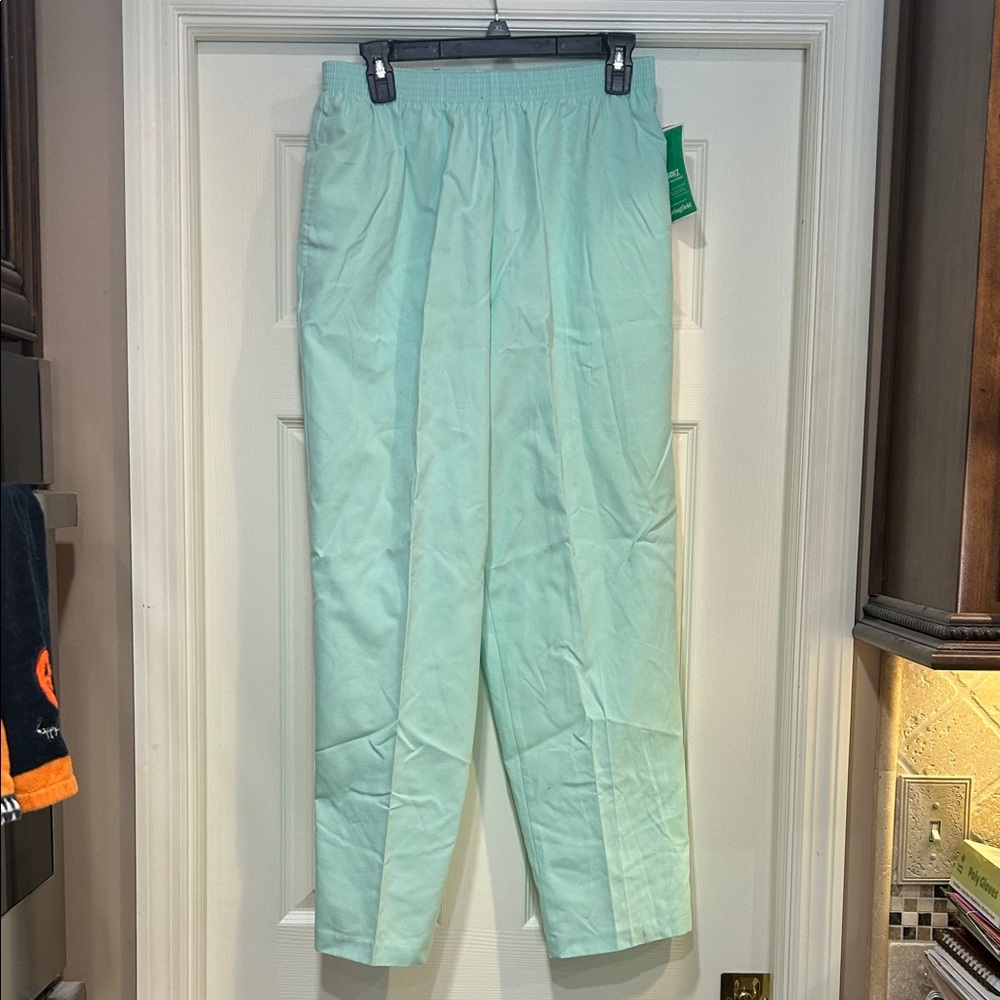 NWT Bon Worth Mint Green Elastic Waist Pants